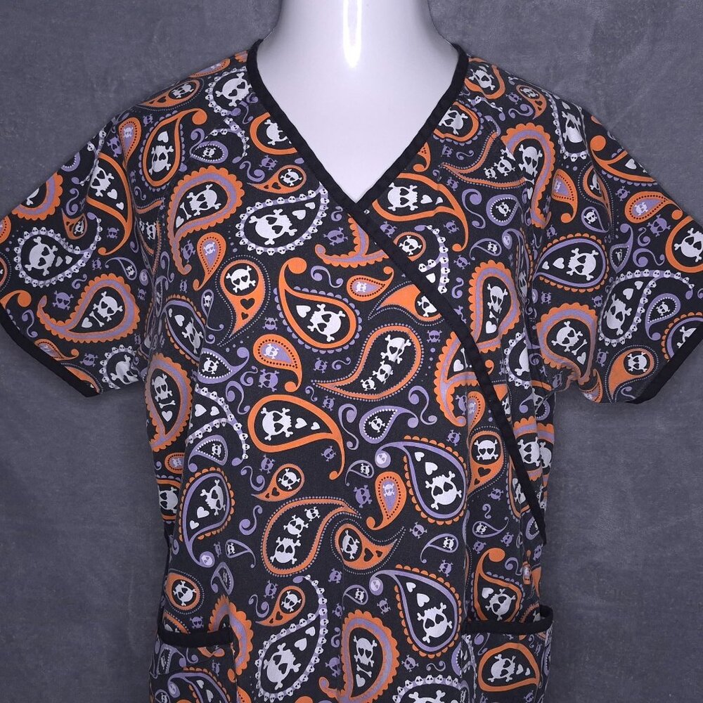 US Scrubs Top Halloween Paisley Skull Print Scrub Shirt Large Pockets Tie Back
